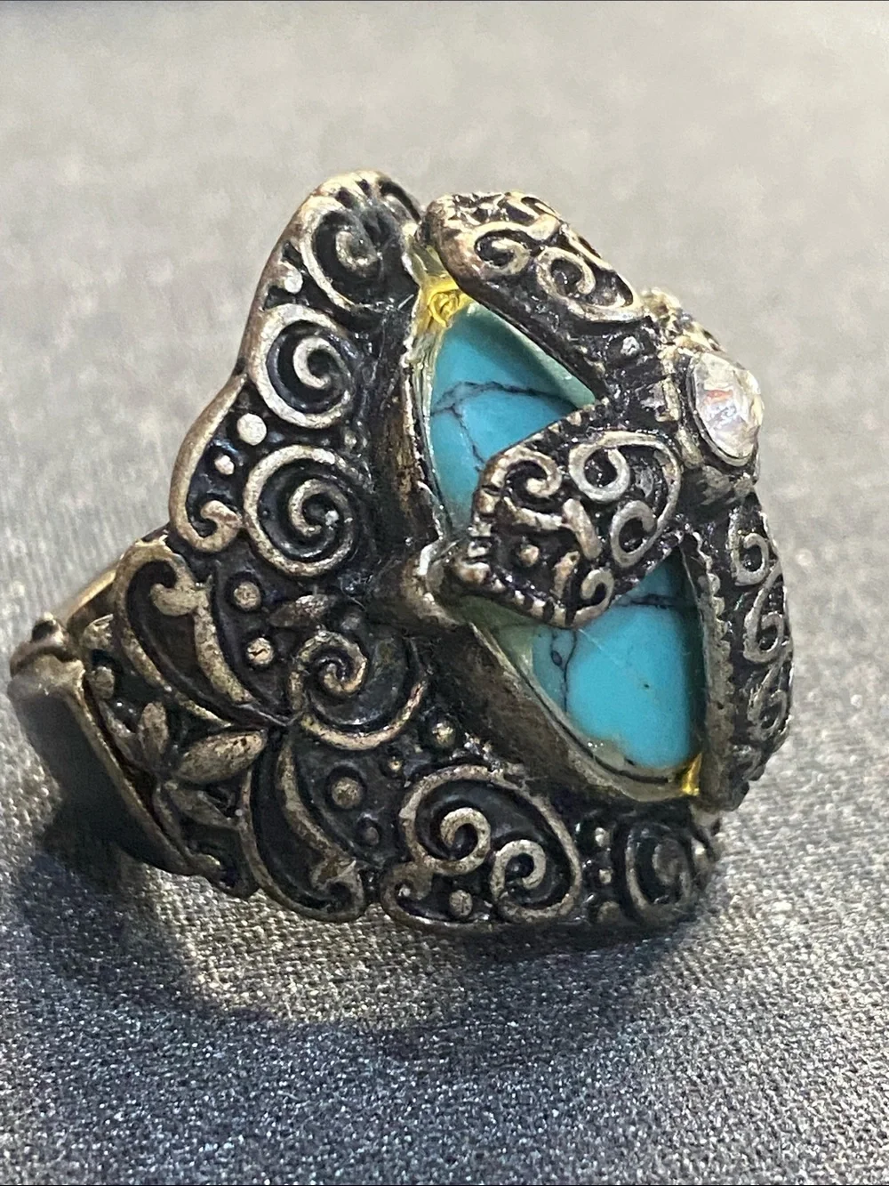 Vintage Stretch Cross Ring